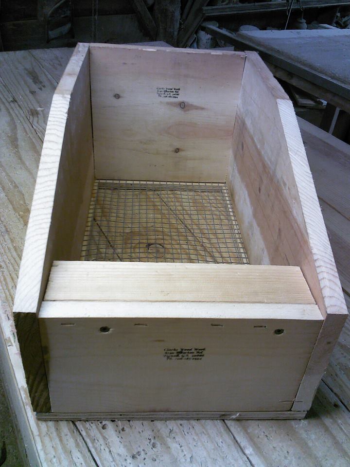 rabbit breeding box